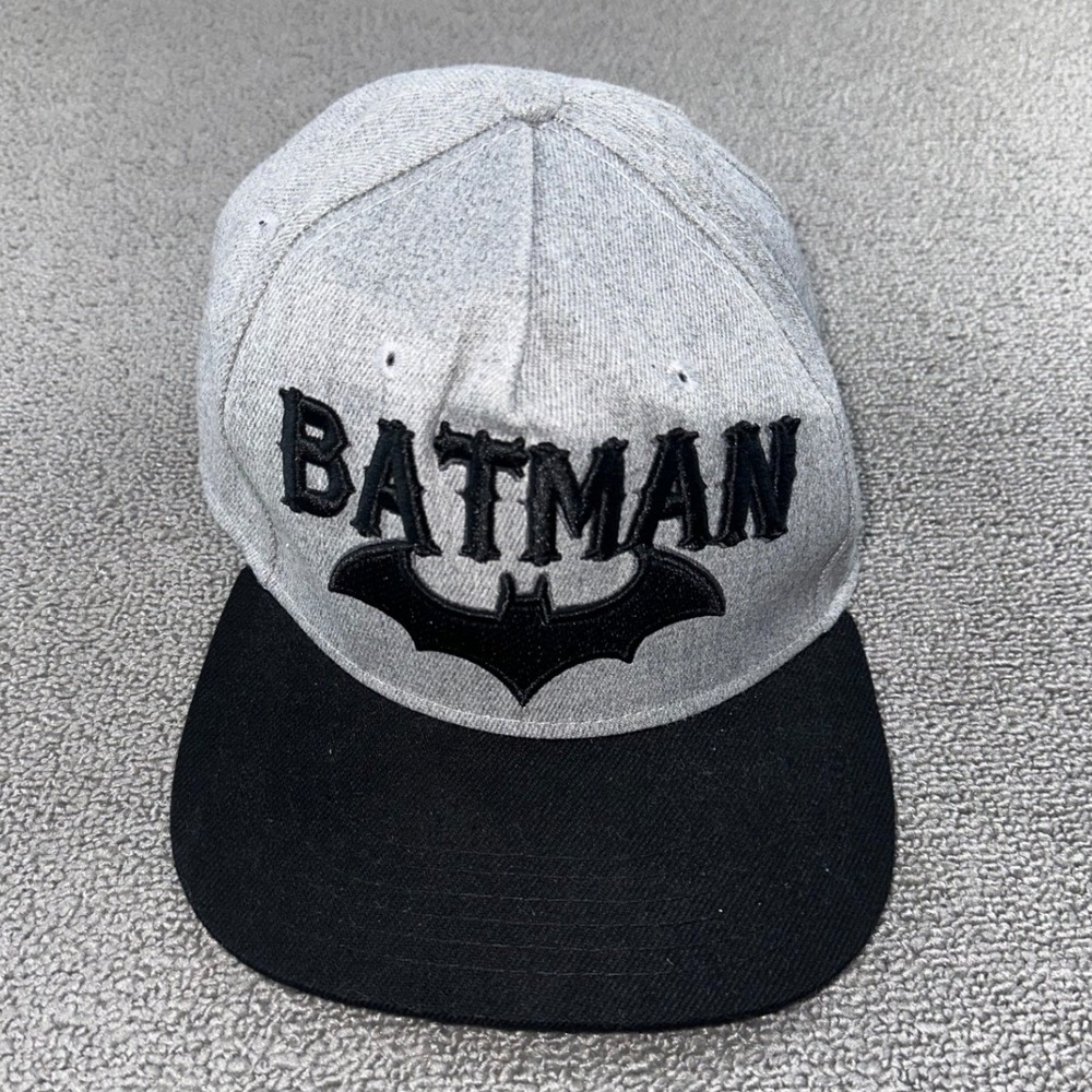 Batman Cap Unisex OSFM Gray Black Snapback Adjustable DC Comics Superhero Gotham